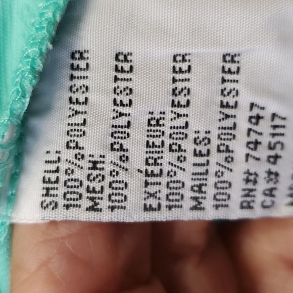 World wide Sportsman sleevless top. Button down with colar. Size large. Fishing. - Picture 11 of 13